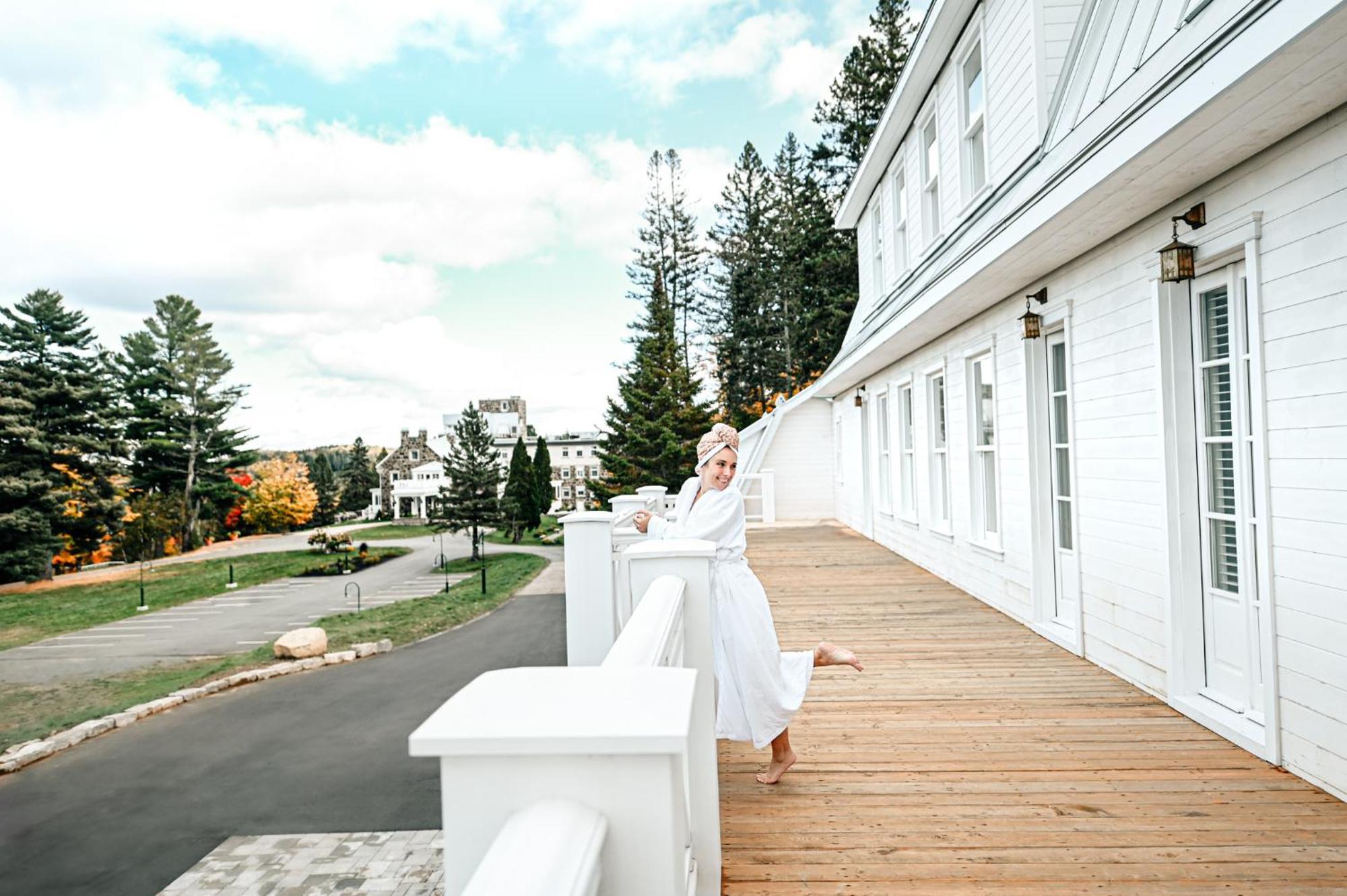 Stonehaven Le Manoir - Relais & Chateaux Сен-Агата-дес-Монтс Екстериор снимка